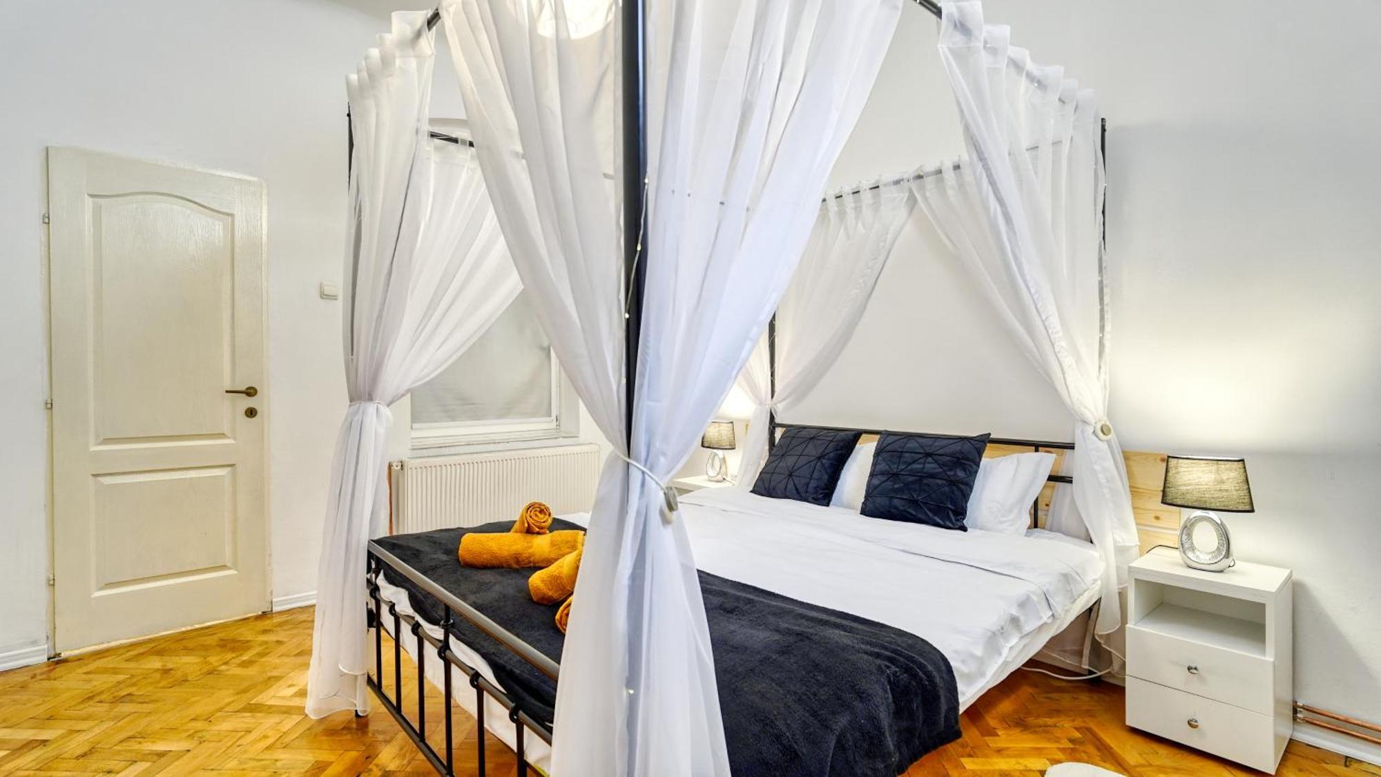 Intimo Oldtown Romantic Apartment Braşov Eksteriør billede
